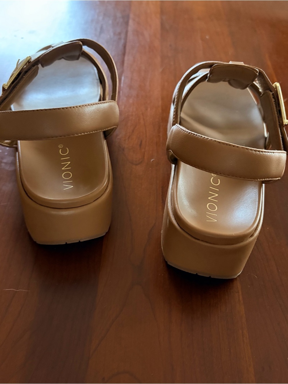 Vionic Tan Leather Platform Slide Sandals with Buckle “Delano” 8.5/39. EUC! - Picture 5 of 11